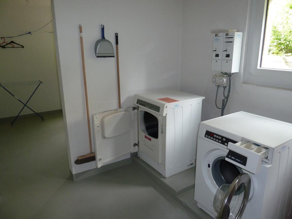 Ferienwohnung Murschetg Laax Ruang foto