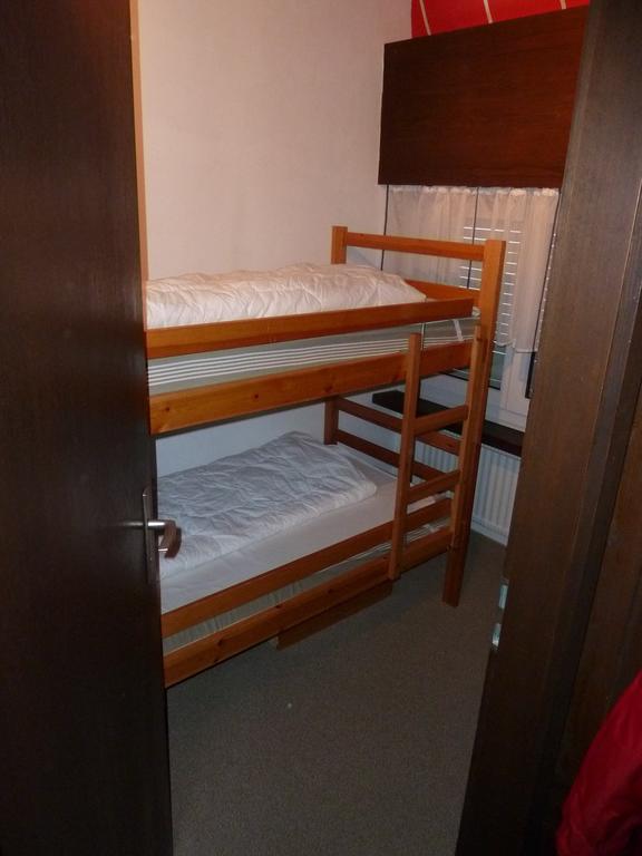 Ferienwohnung Murschetg Laax Ruang foto